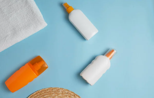 Sun Cream Sun Hat Cream Sunscreen Bottle Sun Cream Lotion — Stock Photo, Image