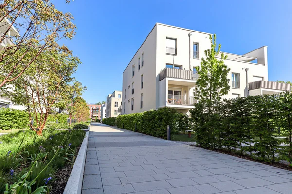 Stadsbild Med Moderna Lägenhetsbyggnader Ett Nytt Bostadsområde Staden Koncept För — Stockfoto