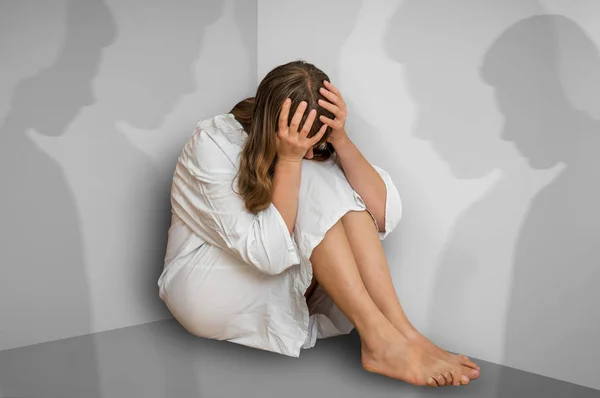 Félek Sarokban Szoba Emberek Árnyékok Hallucinációk Skizofrénia Betegség Fogalma Skizofrénia — Stock Fotó