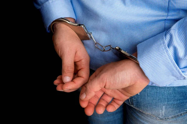 Συνελήφθη Γυναίκα Χειροπέδες Χέρια Πίσω Από Πίσω Απομονωμένη Μαύρο Φόντο — Φωτογραφία Αρχείου