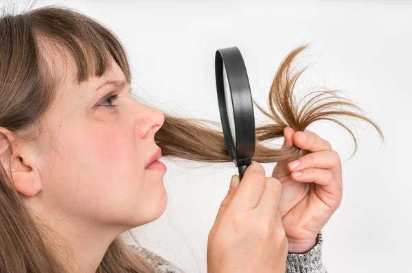 Vrouw Met Haar Problemen Broos Beschadigd Droog Bevuild Verlies Haar — Stockfoto