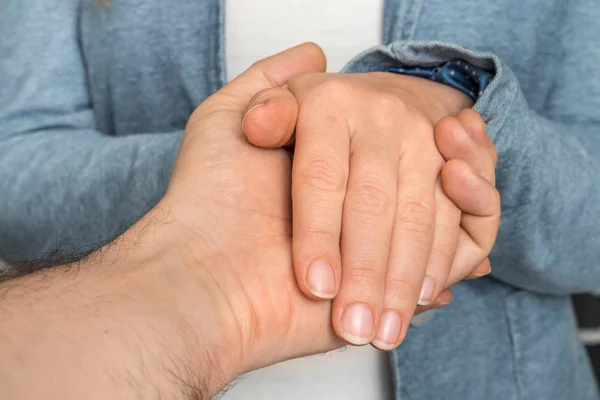 Zwei Hände Berühren Einander Zusammen Helfen Unterstützen Mitfühlen Empathie Konzept — Stockfoto