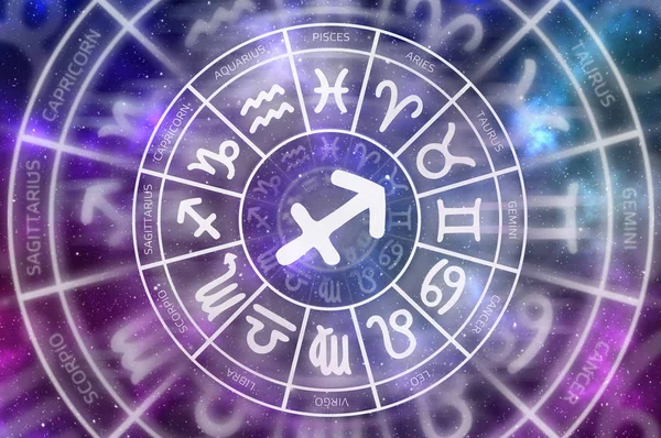 Zodíaco Sagitario símbolo dentro del círculo del horóscopo — Foto de Stock