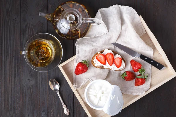 Toast Curd Cream Fresh Strawberries Concept Useful Dessert — Stock Photo, Image