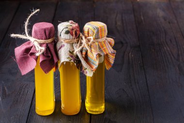 Bakire bitkisel yağ çeşitleri ile şişe