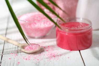 Kozmetik spa kavramı konteyner kavanoz beyaz ile