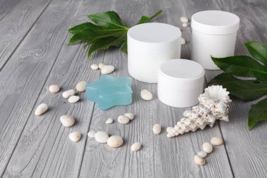 çeşitli cilt bakımı kozmetik uygulama kadın cilt için hazır