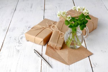 Yaz ruh ile beyaz Yonca Ahşap tablo