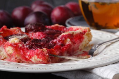 Bölgesel hasat meyve taze Erik pasta