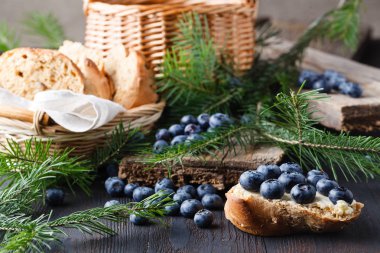 Çay berry ile reçel eski ahşap tablo