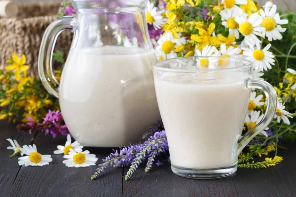 Havremjöl Kissel För Viktminskning Hemmagjord Havre Mjölk Vegan Produktkoncept — Stockfoto