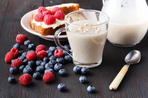 Υγιεινό Πρωινό Σπιτικά Βρώμη Γάλα — Φωτογραφία Αρχείου
