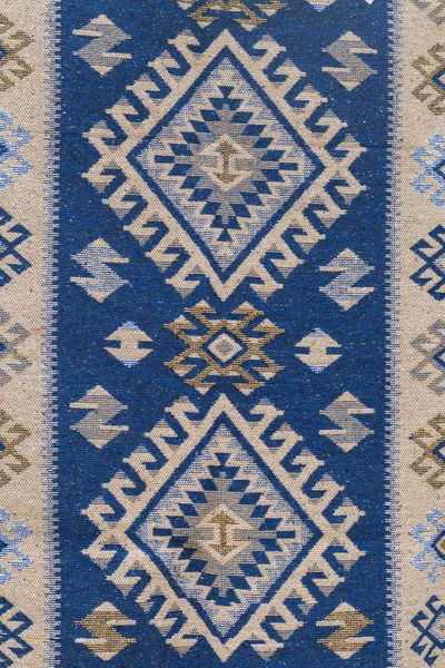 Georgische Kaukasische Antike Kelimteppiche Auf Dem Lokalen Markt — Stockfoto