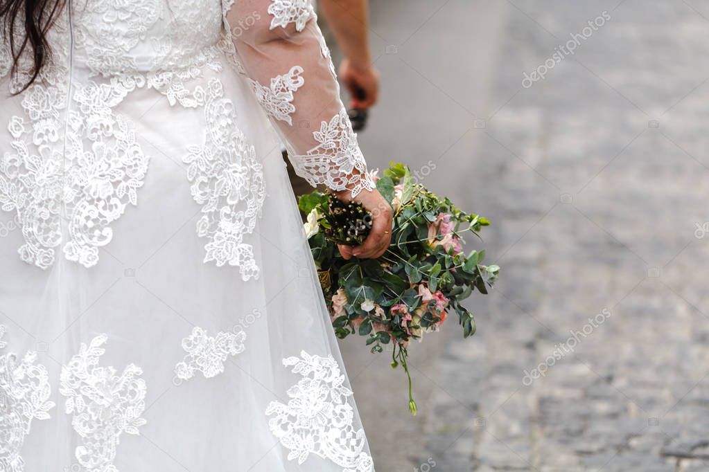 Plus size white Wedding Dress on bride