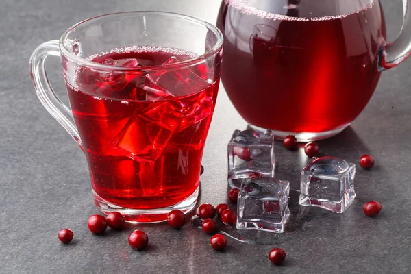 Glasses Cranberry Cocktail Black Stone Ice — Stock Photo, Image