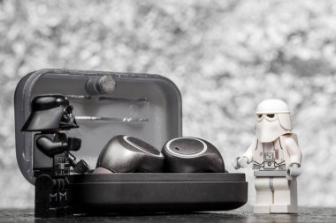 Her gün müzik dinleme için spor su geçirmez kablosuz kulaklık