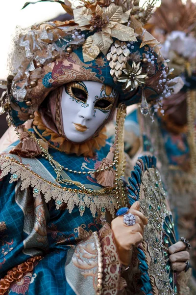 Close-up of a costume reveller poses during the Carnival in Veni — Stock Photo, Image