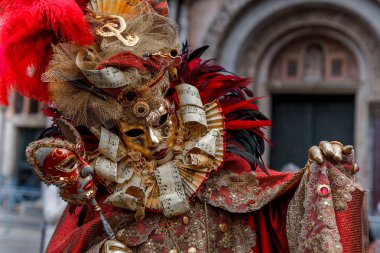 Kimliği belirsiz kişi Venedik karnaval maskesi Venedik, İtalya