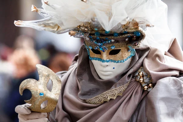 Kleurrijke en prachtige Venetië masker, Venezia, Italië — Stockfoto