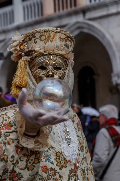 Máscara de carnaval en Venecia Italia — Foto de Stock