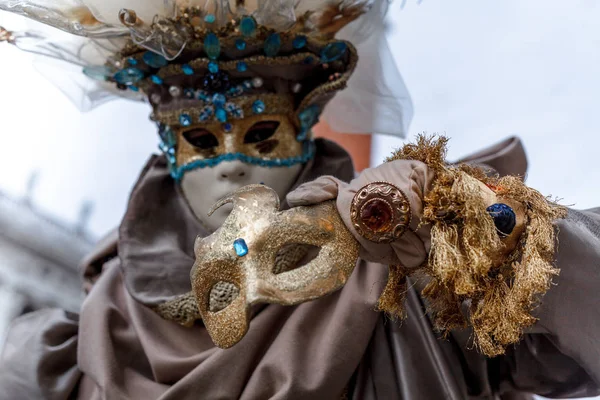 Карнавал в унікальному місті Венеції в Італії. Венеціанські маски. — стокове фото