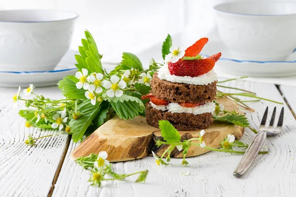 Pastel Fresa Hecho Mano Con Fritas Eready Para Desayuno — Foto de Stock