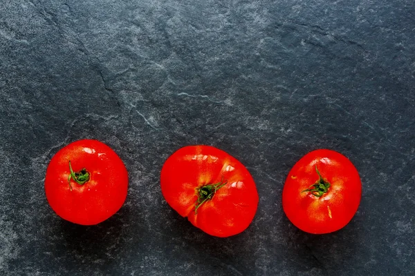 Three Tomato Dark Copy Space Background Flat Lay Top View — Stock Photo, Image