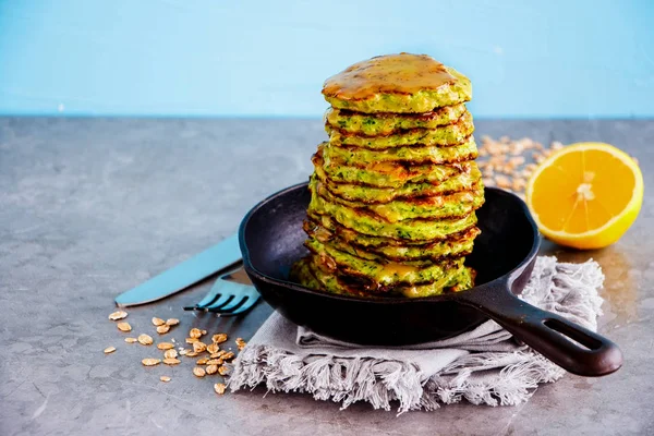 Pancake Oat dan zucchini — Stok Foto