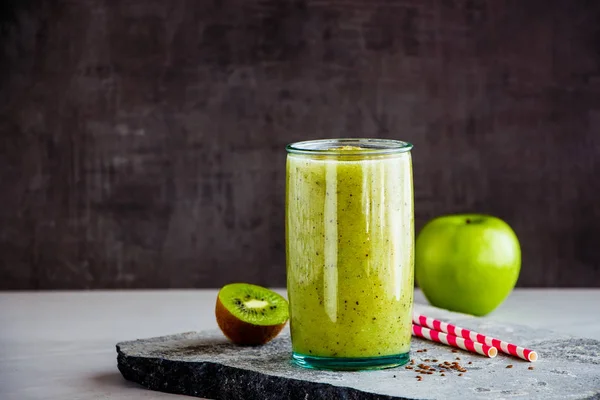 Green smoothie jar — Stock Photo, Image
