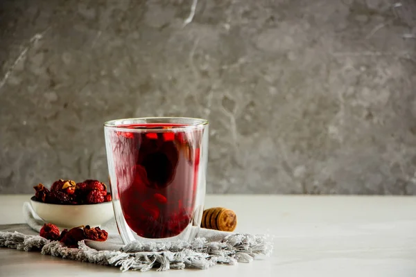 Hibiscus çay kompozisyon