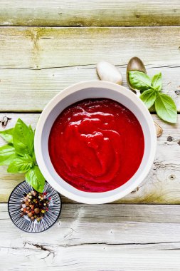 Pancar kremalı çorba.