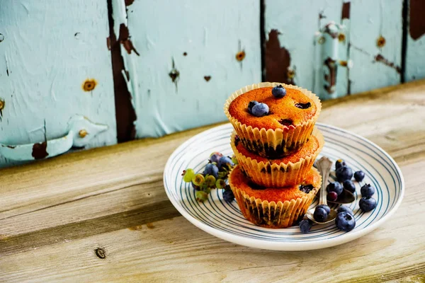 Ev yapımı blueberry muffins — Stok fotoğraf