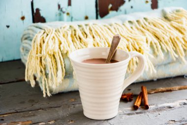 Ahşap sekmede sonbahar arkaplanı