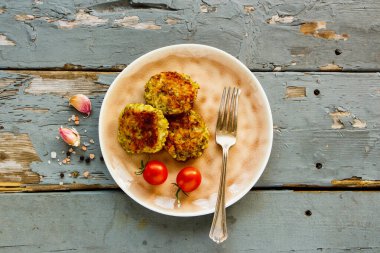 Tabakta etsiz pirzola