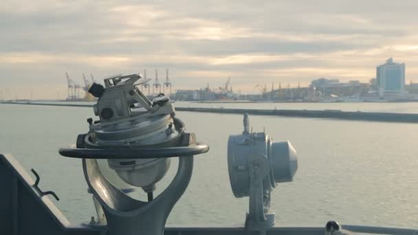 Angkatan Laut gyrocompass — Stok Video