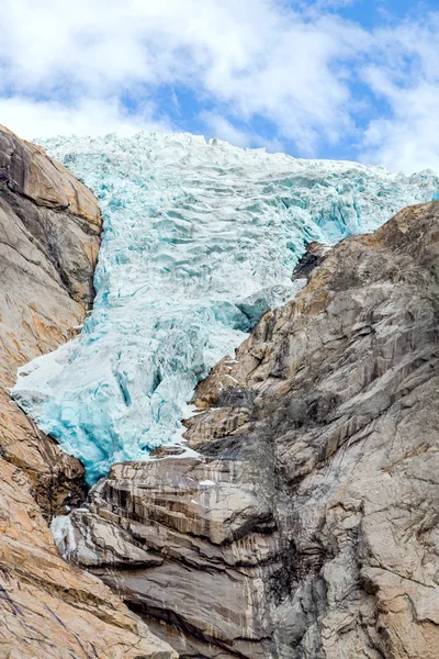Derretimiento del glaciar Briksdal en Noruega, primer plano — Foto de Stock