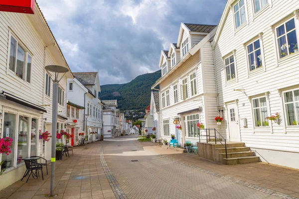 Nordfjordeid, Norveç'teki geleneksel ahşap evler