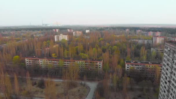 Ghost stad Pripyat bij Tsjernobyl NPP, Oekraïne — Stockvideo