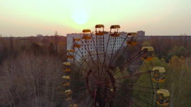 Şehir Pripyat ıssız eğlence parkı.