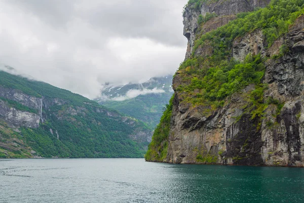 Vista panorámica del fiordo de Geiranger —  Fotos de Stock