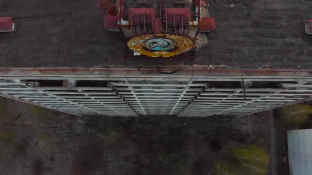 Escudo de armas soviético en un edificio en Pripyat — Vídeo de stock