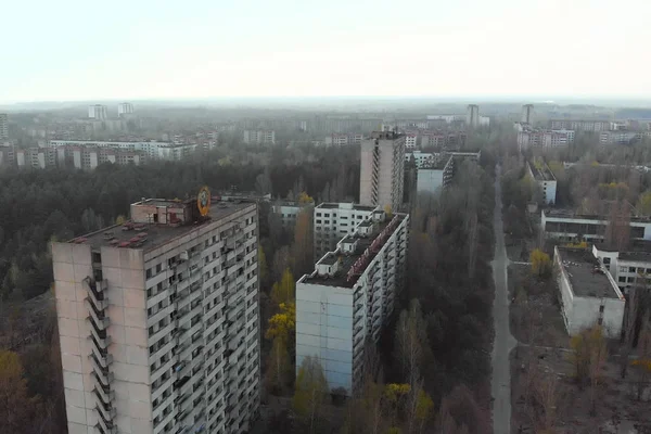 Brasão de armas soviético em um edifício em Pripyat — Fotografia de Stock