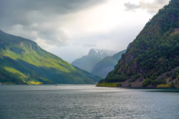 노르웨이의 자연 과 여행 배경. — 스톡 사진