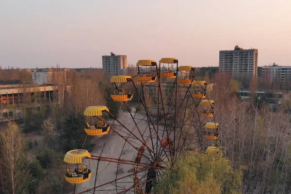 Ciudad de Pripyt cerca de la central nuclear de Chernobyl — Foto de Stock