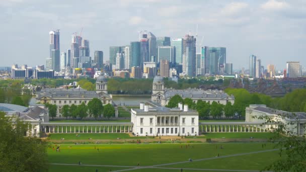 Stadsgezicht van Londen, wijd open schot. — Stockvideo