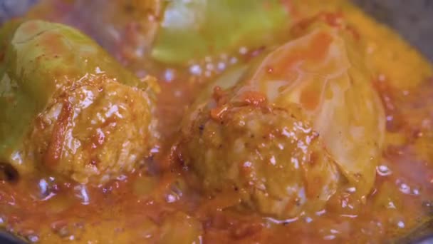 Homemade stuffed bell peppers. Macro shot of food. — Stock Video