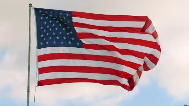 Drapeau américain agitant aux États-Unis — Video