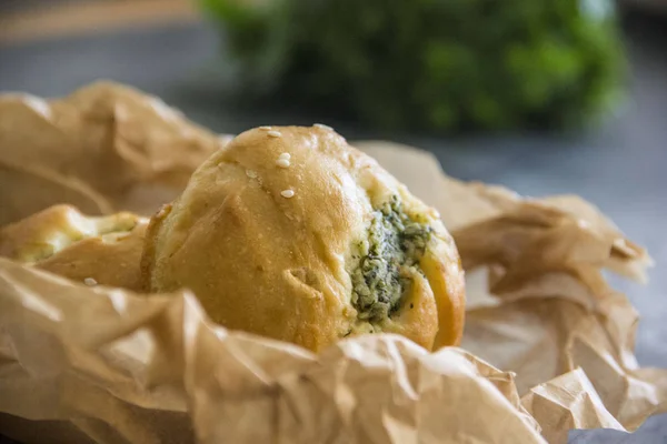 Buğday ekmeği sarımsak ile 