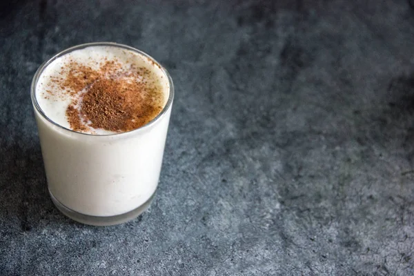 Kefir ile tarçın kilo kaybı bir cam için