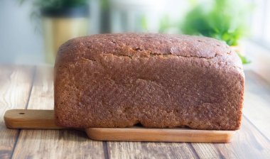 Yakın çekim somun siyah ekmek